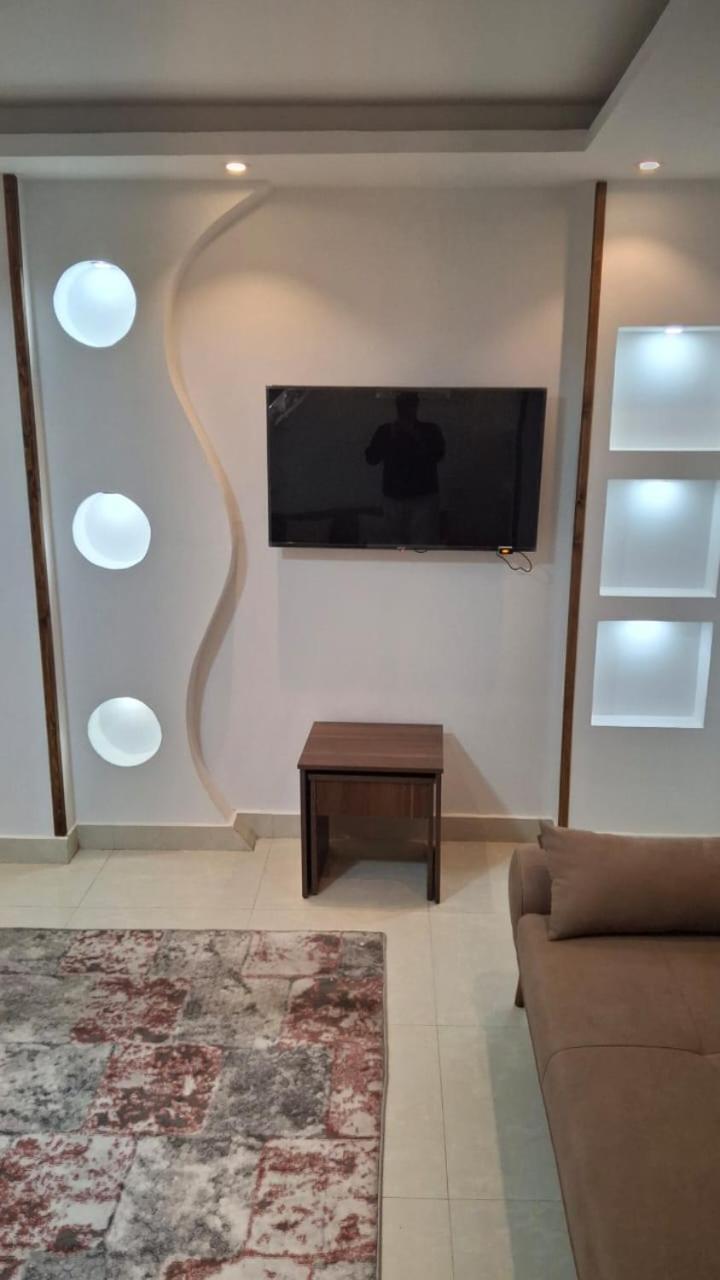 In Mokkatam Apartment *